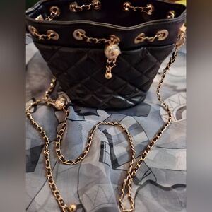 NEW!! Black and Gold Mini Drawstring Crossbody Bag, Unbranded, 7inx4½in